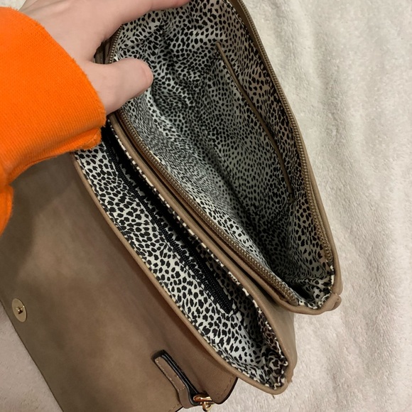 NEW crossbody purse - Picture 4 of 7